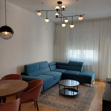 Apartamento Kej Danube Lux Free Garage Novi Sad Exterior foto